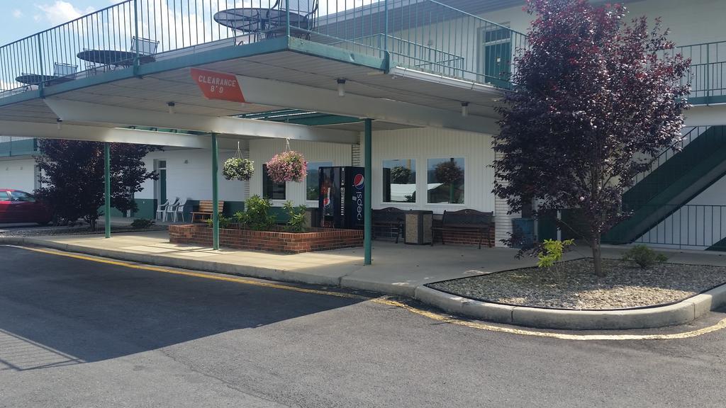 Huntingdon Motor Inn Exterior foto