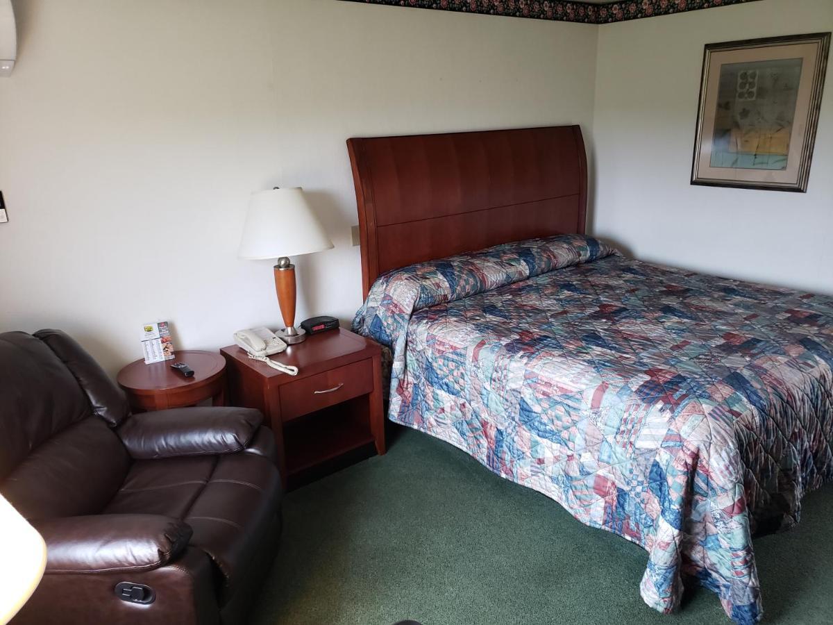 Huntingdon Motor Inn Exterior foto